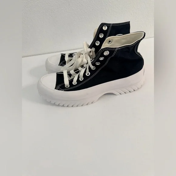 Converse Chuck Taylor All Star Lugged 2.0 Black Sneakers Women Size 10 Men 8 - Picture 2 of 7